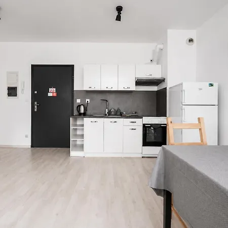 Sokola Prestige By Bookinghost Apartamento Poznan
